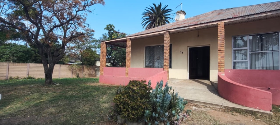 4 Bedroom Property for Sale in Redhouse Eastern Cape